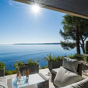  Apartment Adriana By Terry's Homes Waterfront Seaview