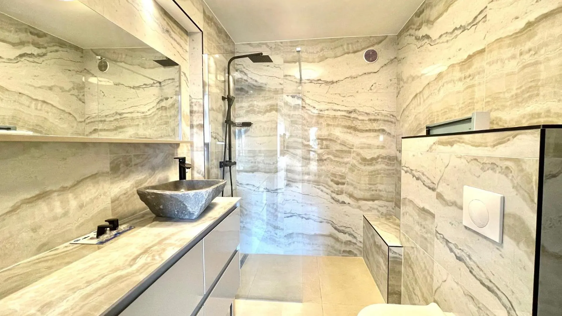 Astoria Luxury Apartment- 3 Bathrooms Cannes France