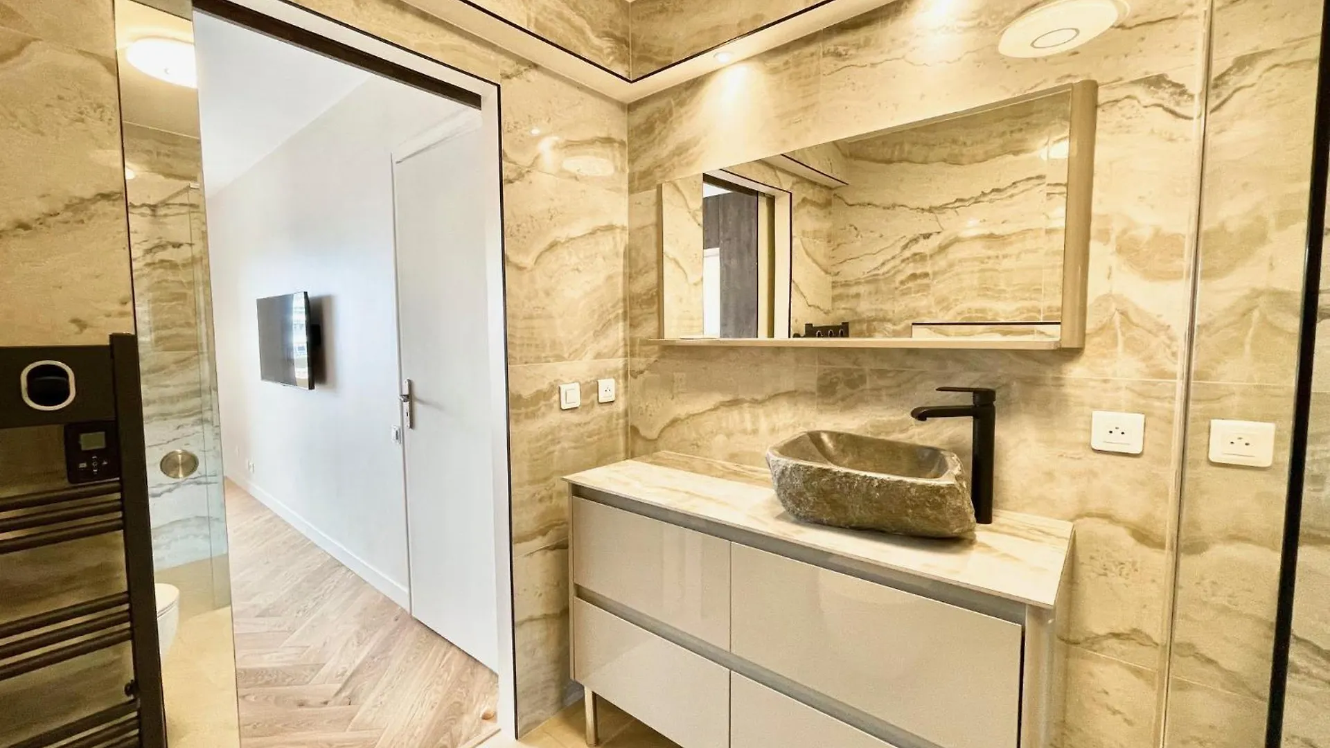 Apartment Astoria Luxury Apartment- 3 Bathrooms Cannes France