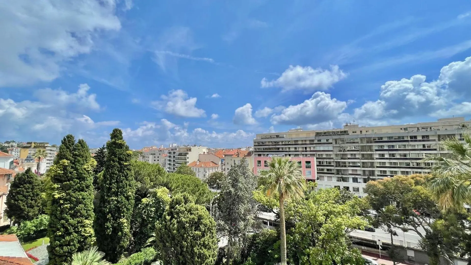 Astoria Luxury Apartment- 3 Bathrooms Cannes 0*,